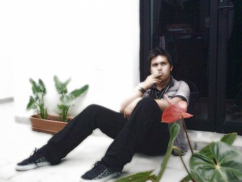 manuelainza's profile picture. 