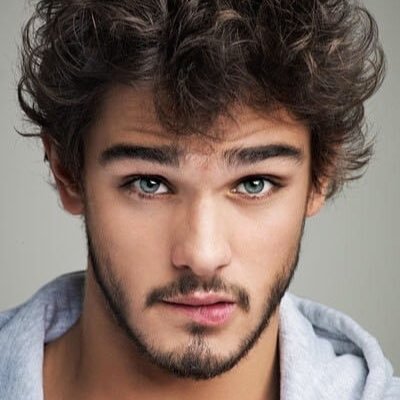 leo_nibali's profile picture. Leonardo Nibali, 19. Studying Le Grand Diplome Grade at Le Cordon Bleu Madrid. Being who I want to be.