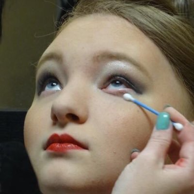 yesitsrita's profile picture. “No, I’m just... like this”