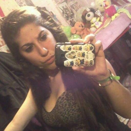 Fans de Mica Andrada futura participante de la 7G de COMBATE