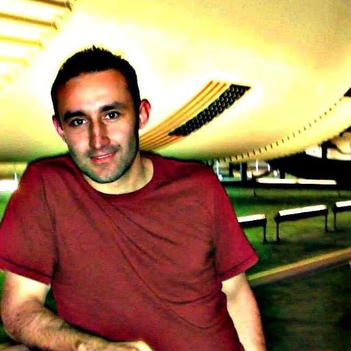 PapÔ de Juan Andrés y Julieta, de profesión y vocación hijo, hermano y amigo. Embajador del arroz con pega.
Opiniones personales.
ArtĆculo 20.