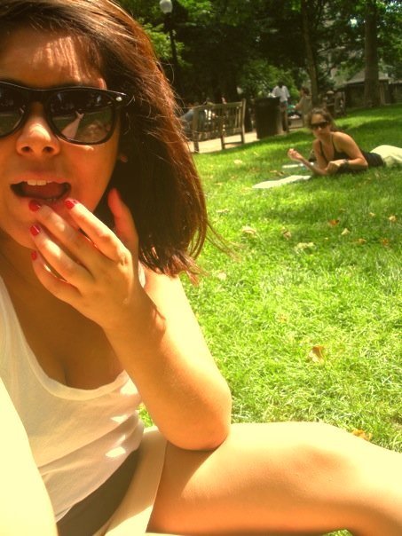 Petite. Loves cheddar, watercolors, altruism, &people who hold open doors.