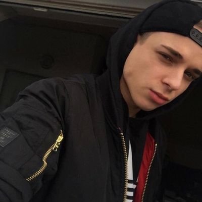 TMZUADINHO's profile picture. A buceta é sua mas o motivo pra ela ficar molhada é a minha pik dura