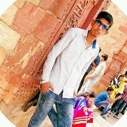 tauseef48518584's profile picture. 