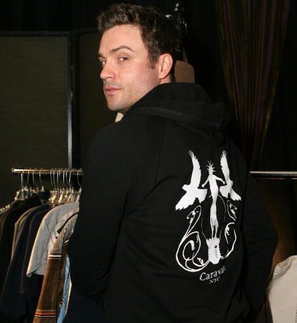 WadeVanNeer's profile picture. (Rated: R)Surfer boy at heart even though my heart stopped beating 18+ years ago.