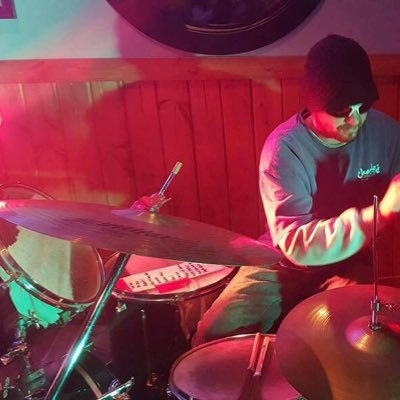 we are a 2 man band Shawn Coles ( vocals, guitar) Putz drummer. we play a little of everything from Willie Nelson to Pink Floyd to Blind Melon and all else