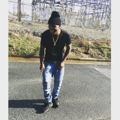 keep it 100 or stay away im my own ATM if i want it i get it family first im just a young dude 2️⃣3️⃣trying to make sure his family good