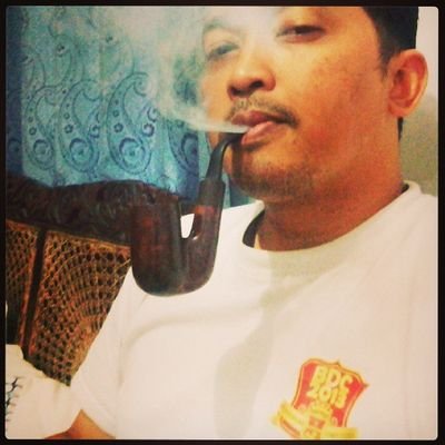 radeakarna's profile picture. 
