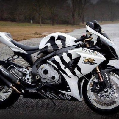 ndearruda's profile picture. 