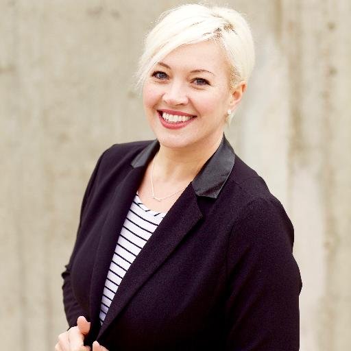 Wildly Passionate About Business | Professional Enthusiast | Social Media Nerd @electricpulp | Entrepreneur Supporter | Believer