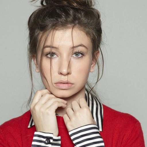 Actress/Singer/Songwriter
Enid on The Walking Dead,  
Elisia in T@gged, 
Chloe from Too Many Cooks                   Instagram - realkatelynnacon