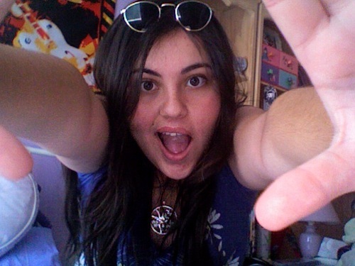 gracechareas's profile picture. Hello, I'm a thief and I'm here to steal your heart.