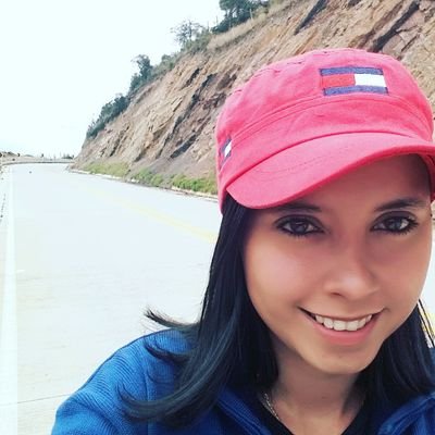 jennifervelozar's profile picture. Bendecida☝

una mujer con ideas es fuerte,  una mujer con ideales es invencible