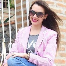 Thamara Arruda, 26(Beauty and fashion blogger/YouTube:Thamara Arruda) Email:thamaraarrudaoficial@gmail.com Instablog:@thamararruda Stories todo dia 👻