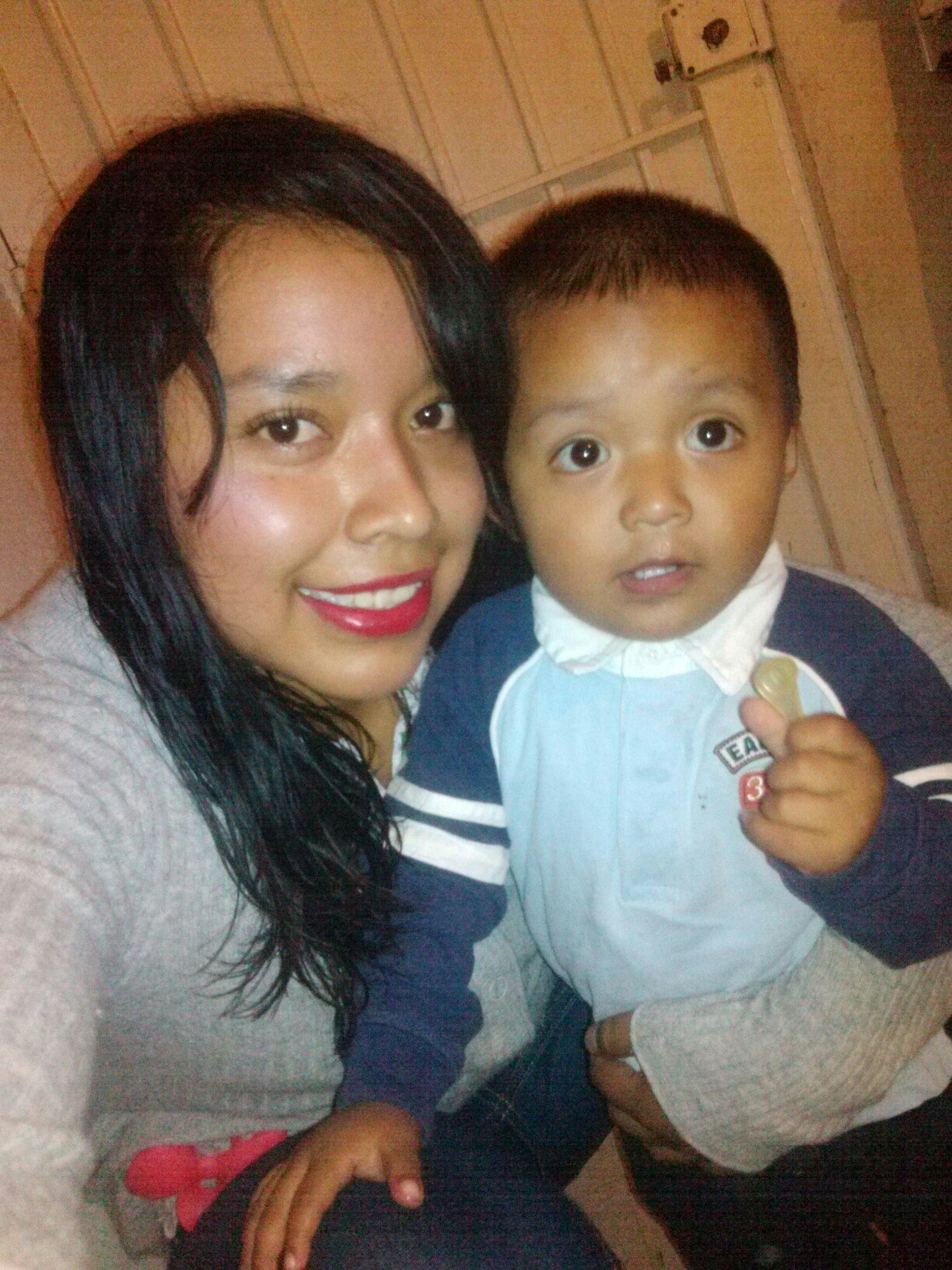 abigailrios1304's profile picture. si no te gusta el camino en el que vas quita lo y vuelve a pavimentar