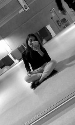 Stolze Portugiesin!
Wiesbaden/Germany!
15years old