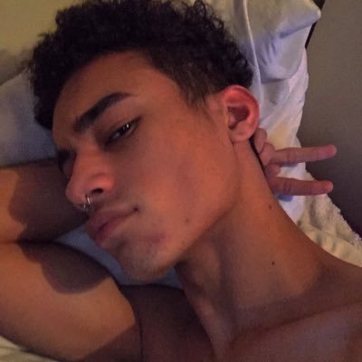 reecerpgzvh's profile picture. tonight and always.