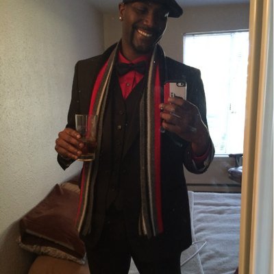 00doza's profile picture. 