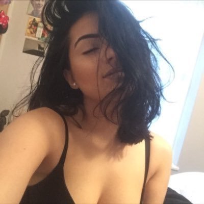 Bellaablue92's profile picture. recruiter for @FHTHarry contact me to join our trading team! free 14 day trial too xx