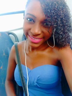 Amo Louvar A DEUS,cantar é expressar Sentimentos.E chorar Pela Letra que nos Toca Fundo ♪♬ Estudante Do ensino Médio ,Formando:3°ano 17 anos e Facul:Direito