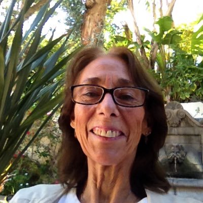 lobean's profile picture. Transplant Survivor #donatelife - Grandmother 👵 ☮️. Clean Energy 🌍Music is life🎶Hockey🦈Blue Skies & Mountains🏔 🍻