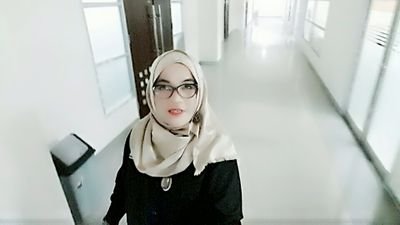 bundolely19's profile picture. 