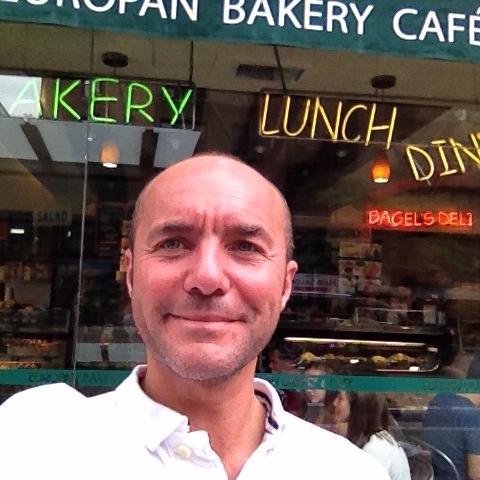 vini_turtlebay's profile picture. CEO-Co Founder @turtlebay-watamu.com