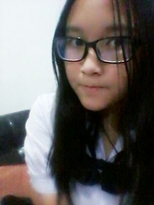 ชื่อเล่น: เดีย
อายุ: 13 ปี
น้ำหนัก: -
ส่วนสูง: 158 ซม.
สถานะ:ฟรีแมน(แฟนมี555+)
สีที่ชอบ: ขาว ดำ แดง เขียวอมฟ้า สีพาสเทล
งานอดิเรก:นอน เล่นโทรศัพท์ ร้องเพลง