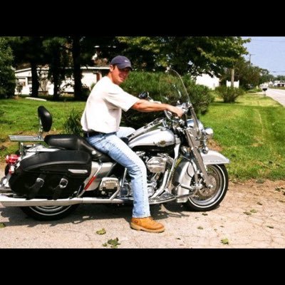 Father of two daughters. All-Star cheerleading coach, Business owner. christan ,TRUMP2016 #NRA