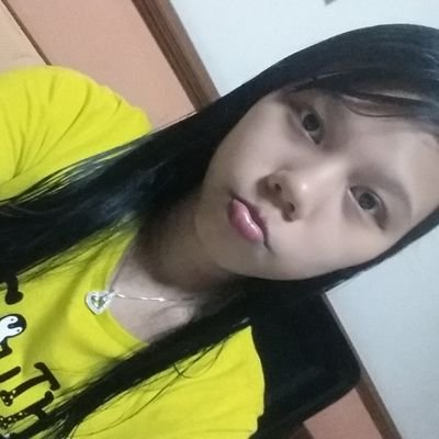 Hidup itu pilihan apa yg membuat Moe sedih TINGGALKAN apa yg membuat Moe tersenyum PERTAHANKAN ☺