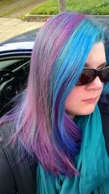 • 🇨🇦 expat • 🌉🌉 • fangirl • geeklife • gamer • home cook • Whovian • Browncoat • Targaryen 🐉 • Jedi • ⭐Trek • 🍍🍍🍍• ☕☕☕ • 🐺🐶🐕 • she/her •