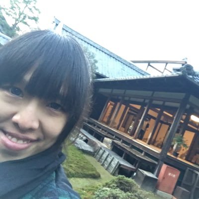 MA Dance Movement Psychotherapist.
Bank BME Volunteer Co-ordinator with Making Space.
Volunteering as a group facilitator and befriending with Making Space.