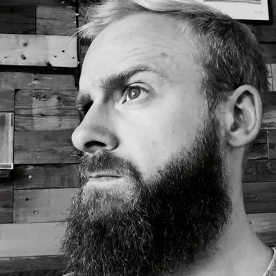 Raahede's profile picture. Front-end enthusiast and slave to many a browser.