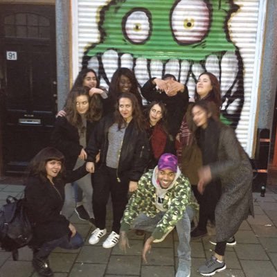 Official street team account of TeamBreezy from The Netherlands. Owned by streetteam leaders: @finechinar & @sweetestonee