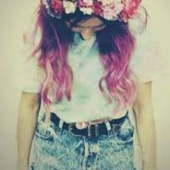 itzelmo98917236's profile picture. ((Bautista))