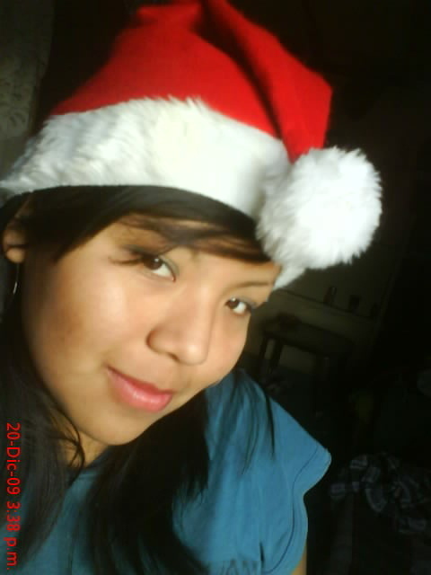 me considerO una buena persona la verdad ,con buenOs sentimientOs ,megusta la musicaa D' tOdO tiipO ,IR Al ciinee ,platiicar etc .. etc,