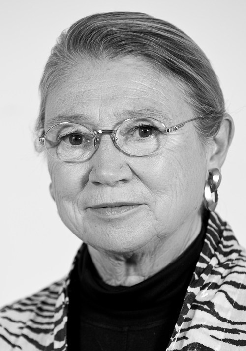 Sonia Meyer grew up in Europe during the war, helped by the gypsies. Later in life, she became a literary talent and Gypsy activist (and a horse lover!)