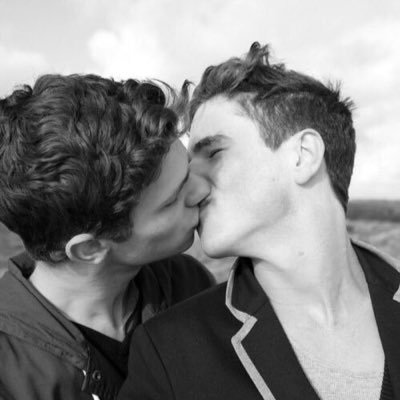 gay couple goals **some explicit content**. submit your goals in the DMs ❤️ don't own any pics !