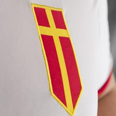 Paky1971's profile picture. Mr. Brightside •
La vida es un carnaval •
Padre e marito fiero •
Tifoso del Messina •
Anche commercialista