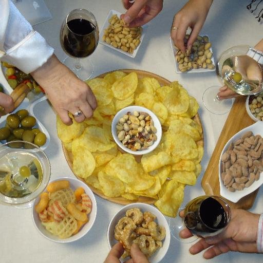 Aperitivos para hostelería y particulares Tienda Online: patatas fritas, frutos secos, conservas, aceitunas, encurtidos, variantes, galletas, golosinas, ...