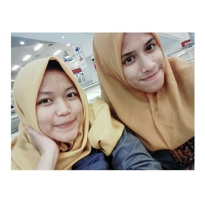 Amaliaaz11's profile picture. I'm still on member ALIcious Resmi 1020
RIVSOH'08 
BSD Serpong Tangerang