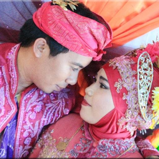 RistyLovely2's profile picture. simple adjah....
follow me ych.. ^_^