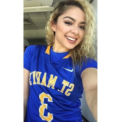 LACDezirae's profile picture. 