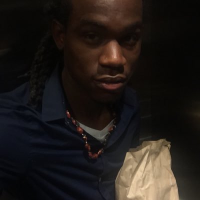 ShesOn_Ron's profile picture. 