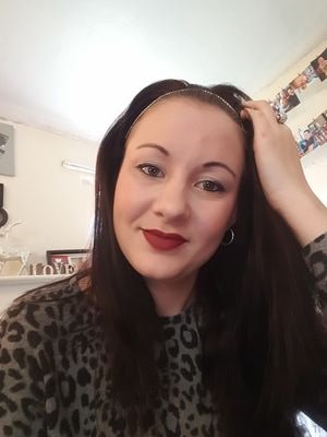 hiya I work for an amazing company called Actiderm/actilabs and I LOVE it ..