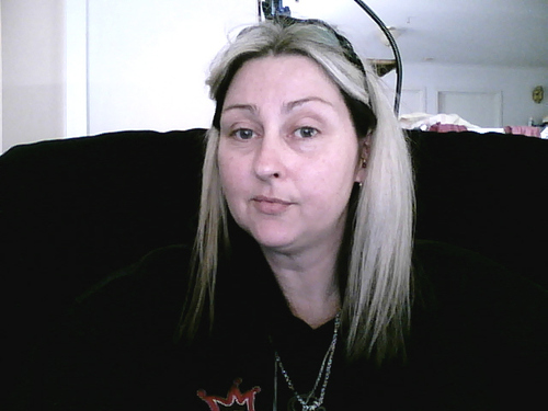 H3llsBells's profile picture. IMGlobal© @AuOrganicGarden @museontheloose im just spethal!!