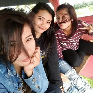 RisitaAll's profile picture. gesilah