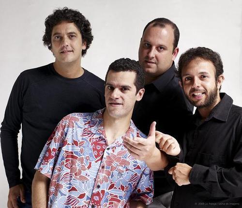 BluesOnTheTable's profile picture. A Banda formada em 2006 na cidade de São Paulo, hoje com mais de 120 apresentações.