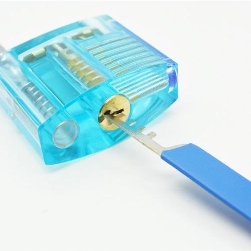 aiminlock's profile picture. AIMINLOCK株式会社は2012年、深圳市で自動車鍵を中心に設立しました。 業務内容は、各種の自動車鍵、鍵のケース、開錠ツール、診断ツール、スマートキー(IDカード)コピー機、自動車リモコンコピー機、鍵コピー機、自動車用イモビIC、車の充電器などを提供いたします。