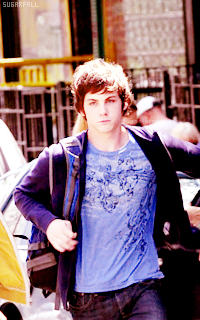 I'm not the real Logan Lerman just a fan ♥